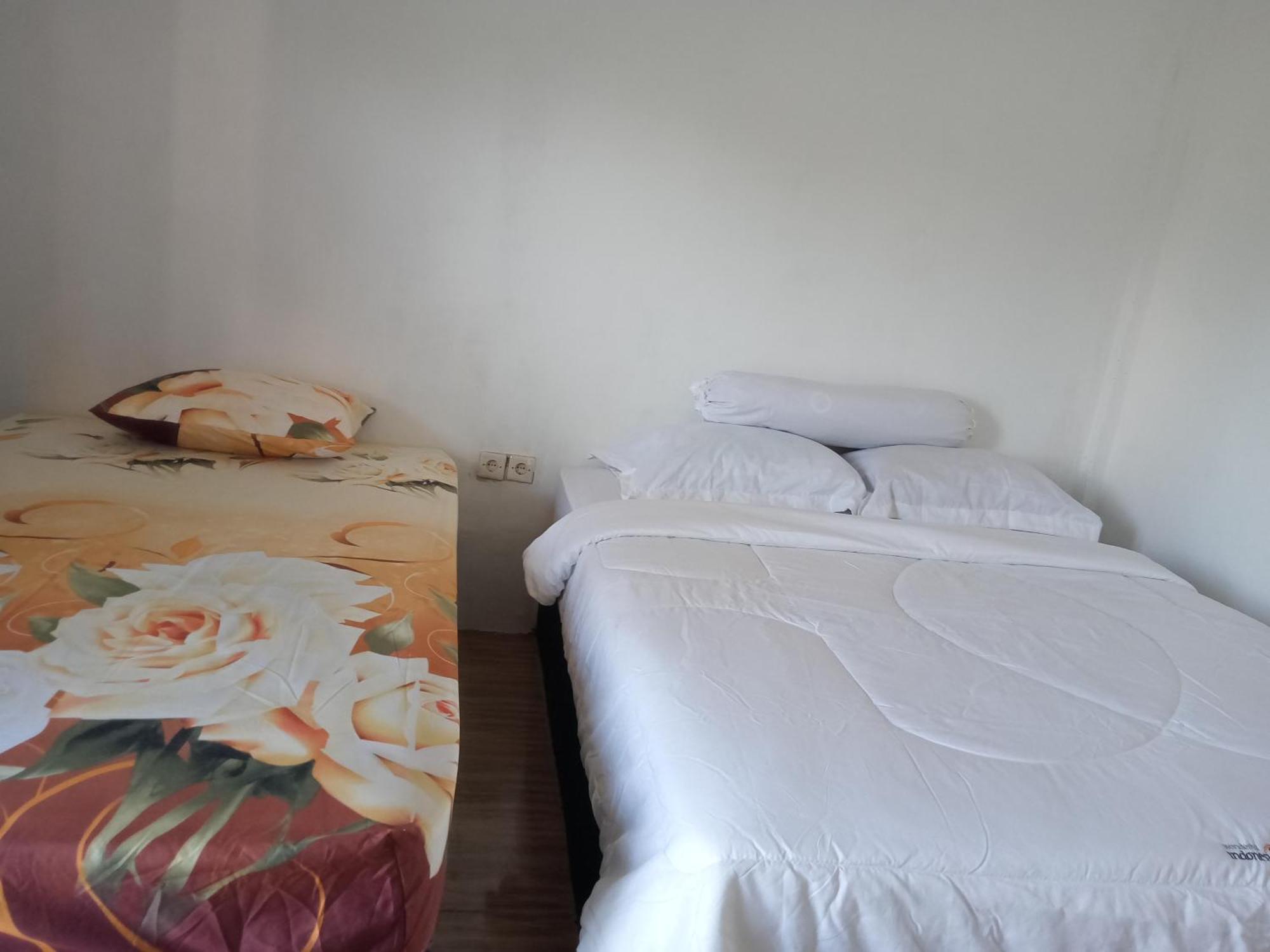 Ramdan Homestay Kuta  Room photo