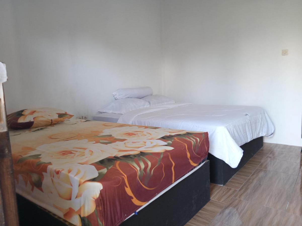 Ramdan Homestay Kuta  Exterior photo